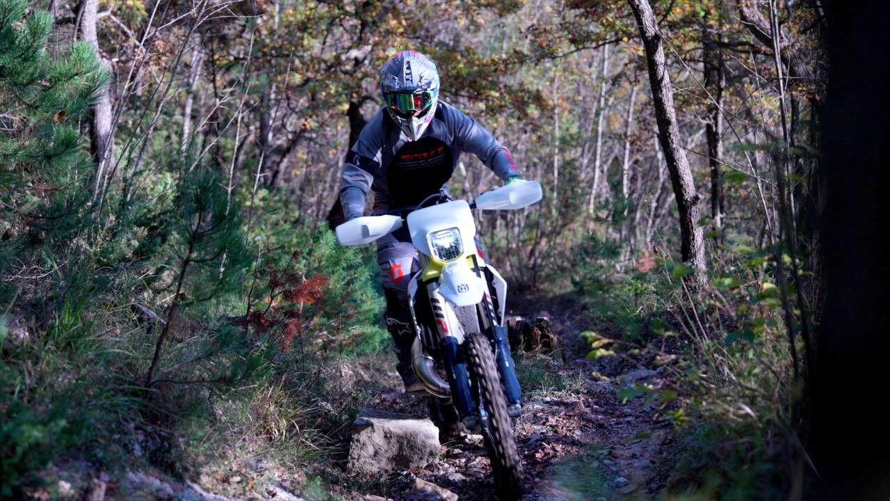Test Husqvarna TE 125 MY25: bentornata!